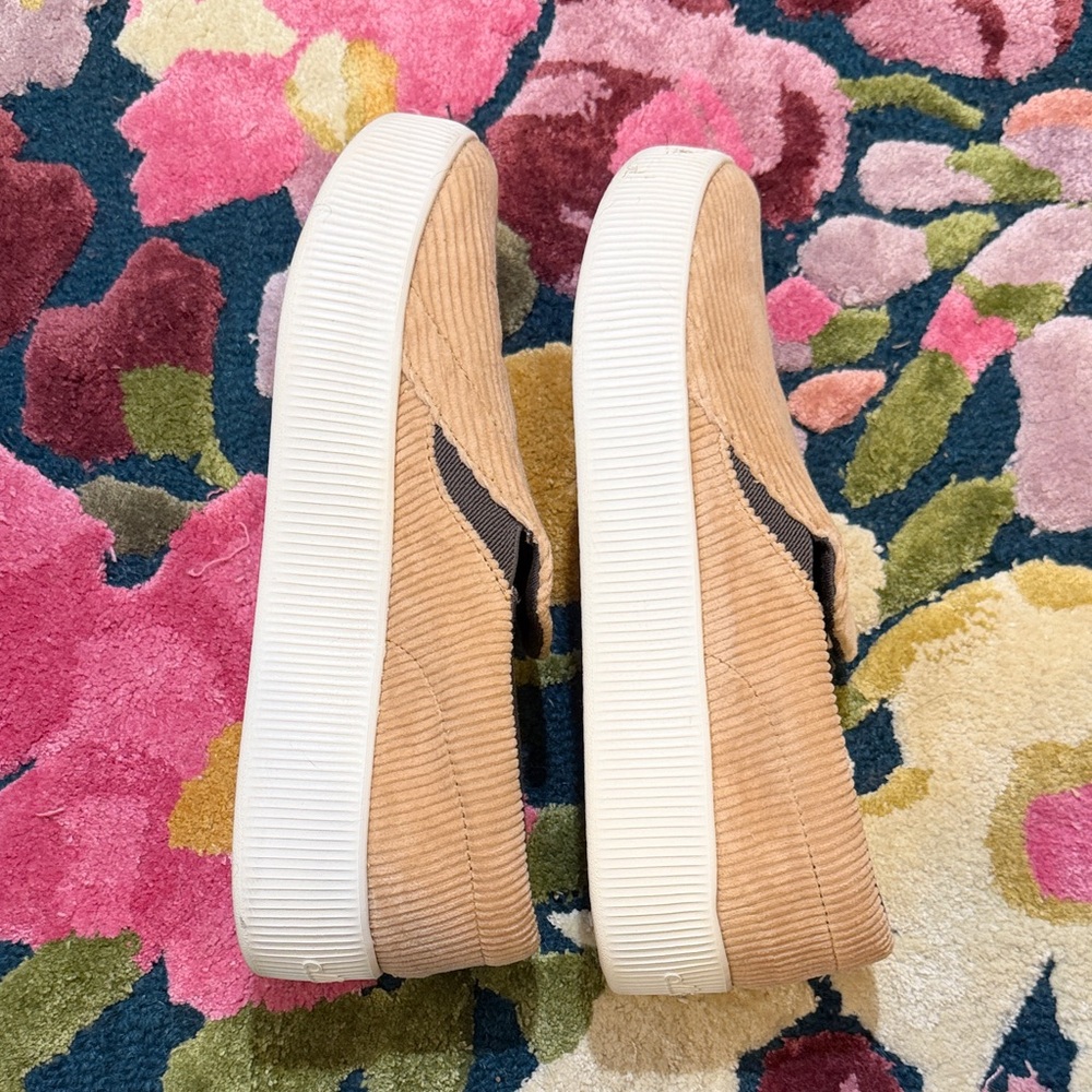 Allbirds Women’s Lounger Lift Corduroy Slip-On Shoes - Picture 6 of 7